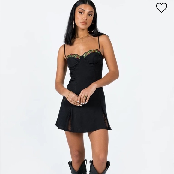 Princess Polly Dresses & Skirts - NWOT Princess Polly Black Floreto Mini Dress